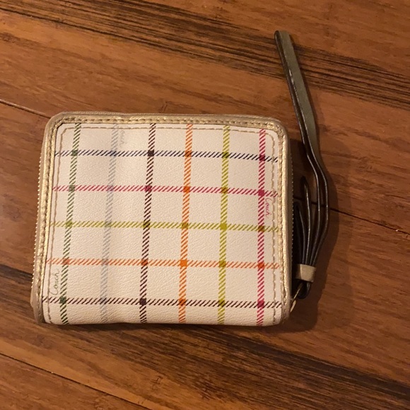 Wallet - Picture 2 of 4